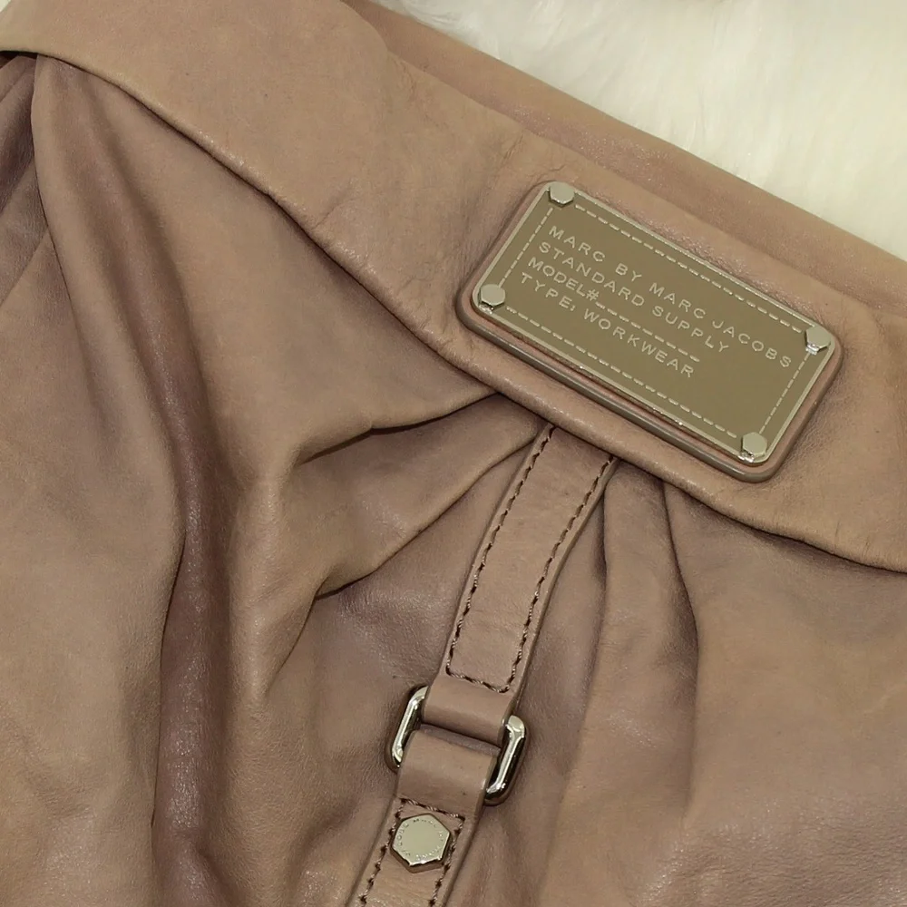Marc Jacobs Too Hot to Handle Taupe Leather Hobo
